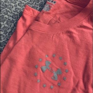 Under armour women’s pink shirt